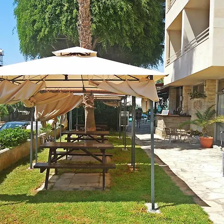 Hotel de apartamente Estella 2*